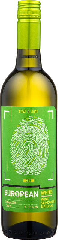 Semi-sweet white grape wine 
